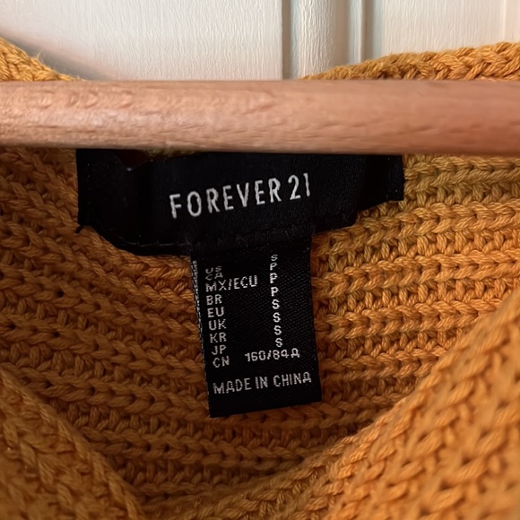 Forever 21 Chunky Pullover Sweater - Picture 2 of 3
